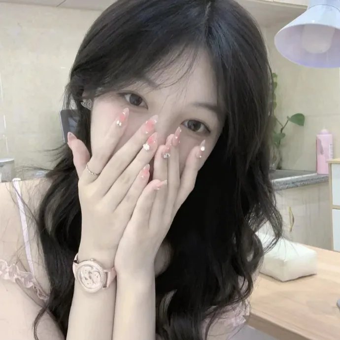 彩色中的黑白